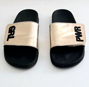 Material Girl Slides Sandals Womens 8 Gold Metallic Casual Beach Pool Athleisure